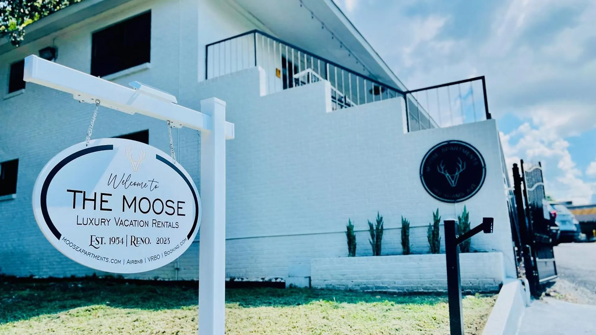Apartment The Moose #3 - Modern Luxe Studio With Free Gated Parking & Wifi Memphis